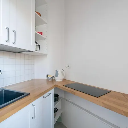 Apartment Kamienica Sopocka 150 Metrow Od Plazy & By Renters *