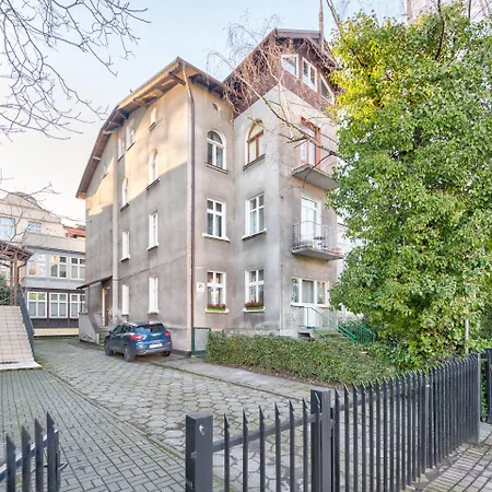 Kamienica Sopocka 150 Metrow Od Plazy & By Renters Apartment Sopot